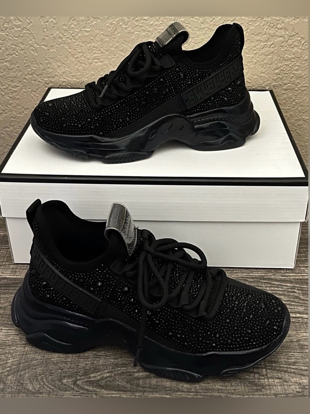 Steve Madden Women's Maxima Rhinestones Design Shoes Black Color Size-7.5